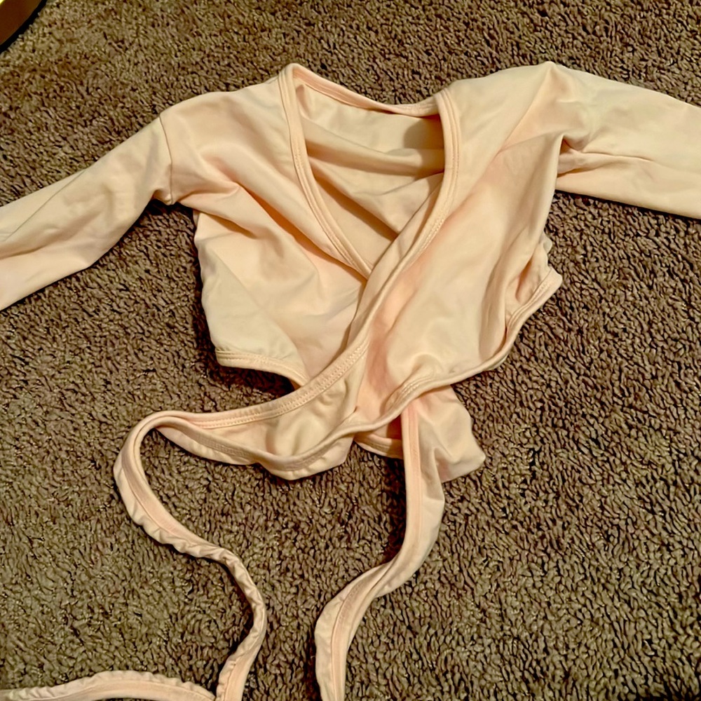 Girls ballet shrug